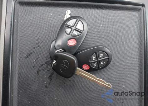 2016 Toyota Sienna Le 8 Passenger из США, поврежденный, VIN 5TDKK3DC6GS710021